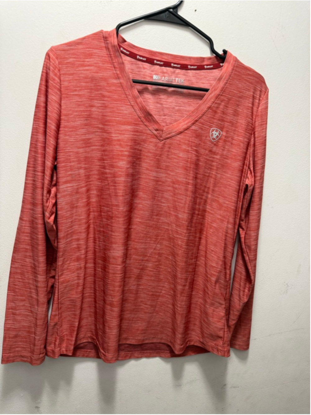 Women's Ariat Red Long Sleeve Tee L